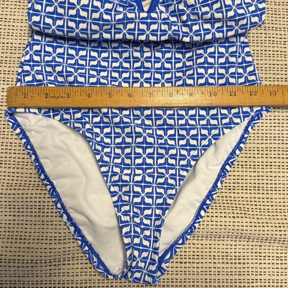 🎯60% OFF!  Shade & Shore Binded Geo Print Halter One Piece Swimsuit - Picture 9 of 10